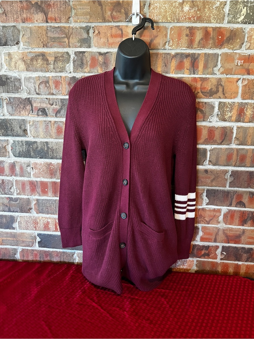 Old Navy Women’s Burgundy cardigan Size:XL NWT New Sweater